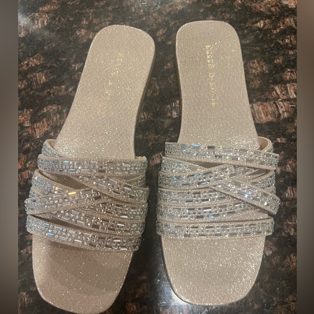 Brand New Never Worn Kelly  Katie Sparkle Sandal